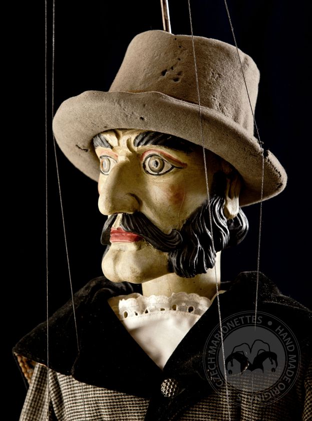 Jägersmann - antike Marionette