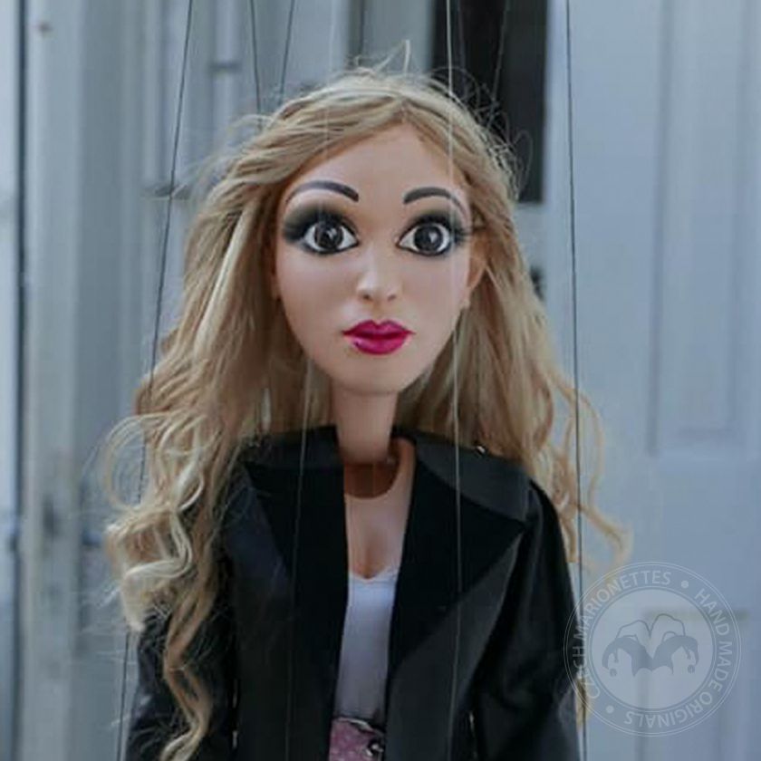 Frau mit starken Lippen 3D Kopfmodel für den 3D-Druck 115mm