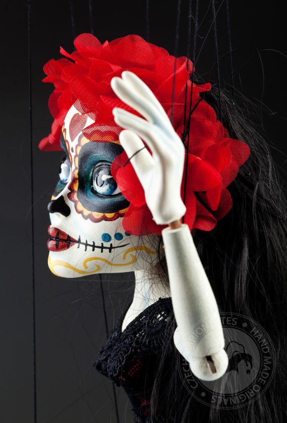 Santa Muerte - Red Marionette