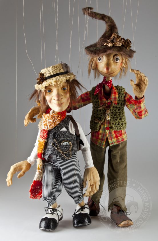 Zwei exklusive handgeschnitzte Marionetten - charmante Zwerge