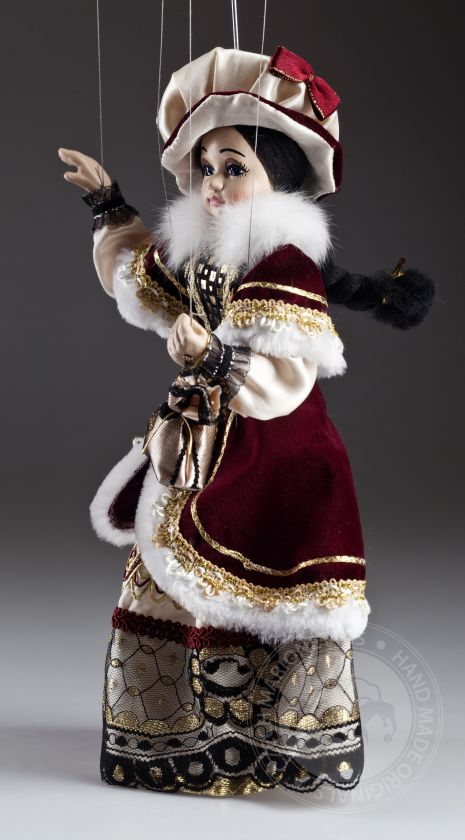 Marionnette Comtesse Marie - belle brune avec un chapeau approprié