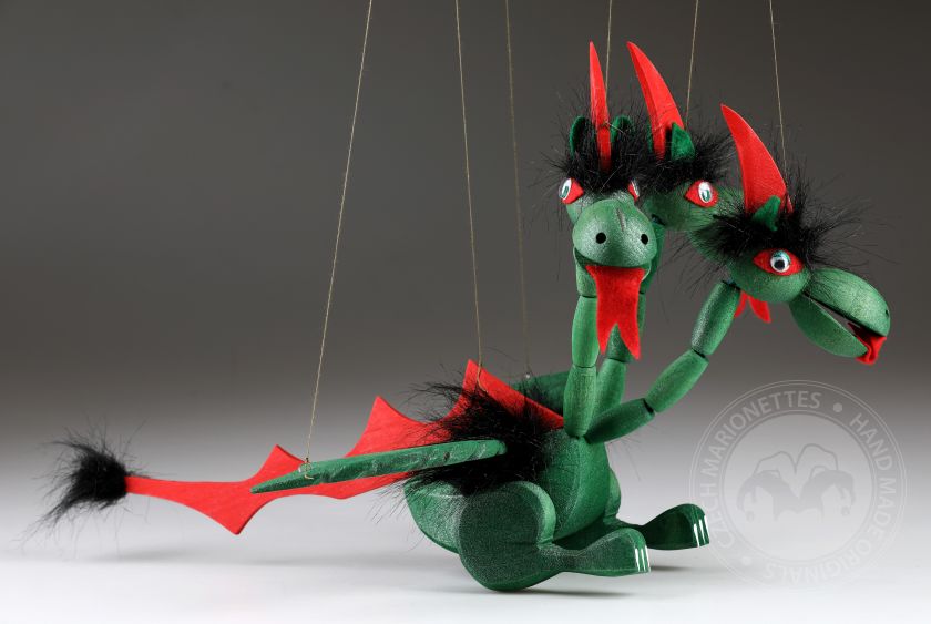 Marionnette d'un dragon à trois mâcheurs