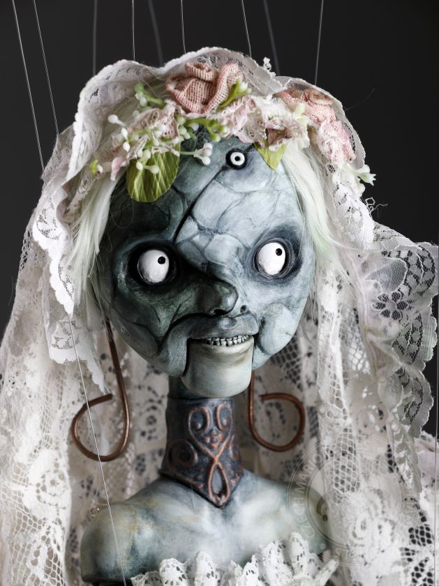 Marionnette sur mesure Angie (90 cm de haut) - bouche et yeux mobiles