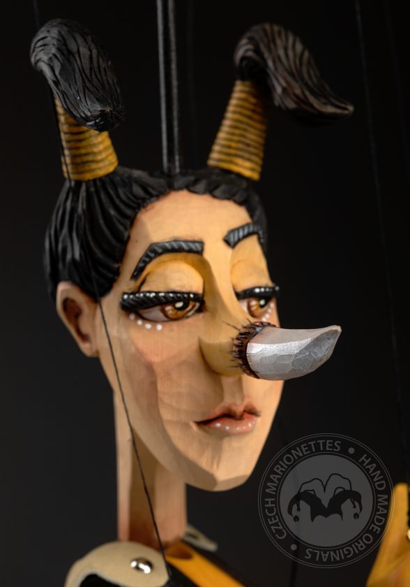 Wasp - Super élégante marionnette en bois sculptée à la main