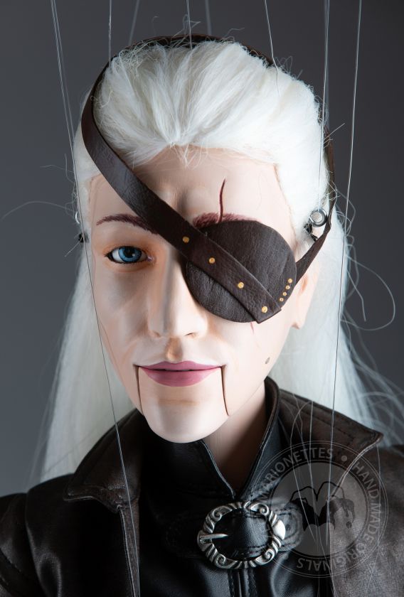 Ameond Targaryen - profesionální loutka, 60 cm