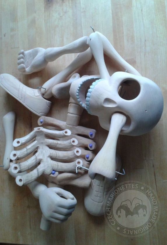 Dancing Skeleton - Bonnie in wood