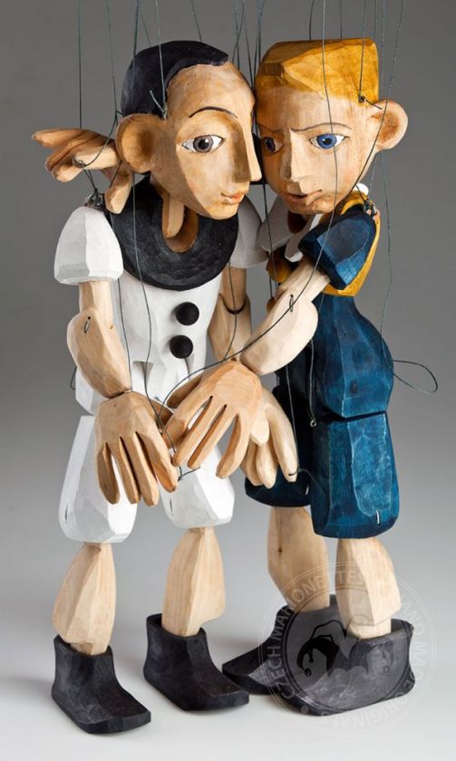 Wooden Friends – two hand-carved marionettes Fritz and Pierrot