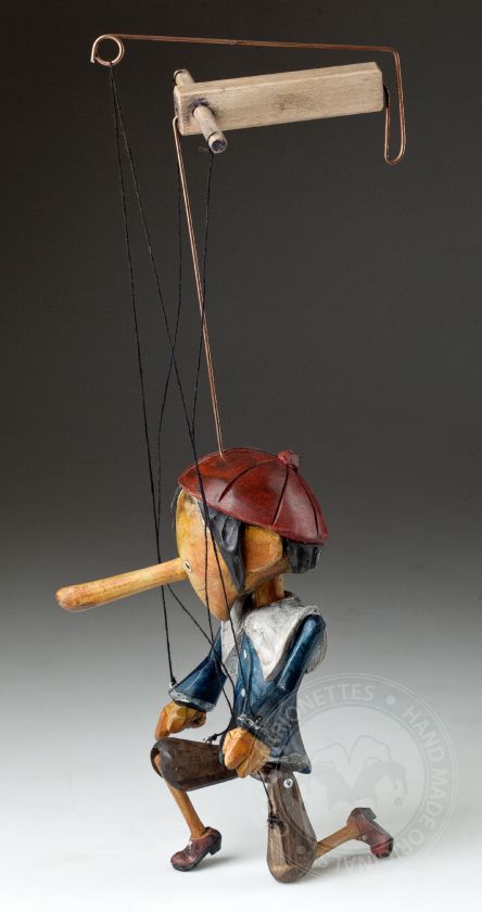 Superstar Skeleton Jester - Une marionnette en bois au look original
