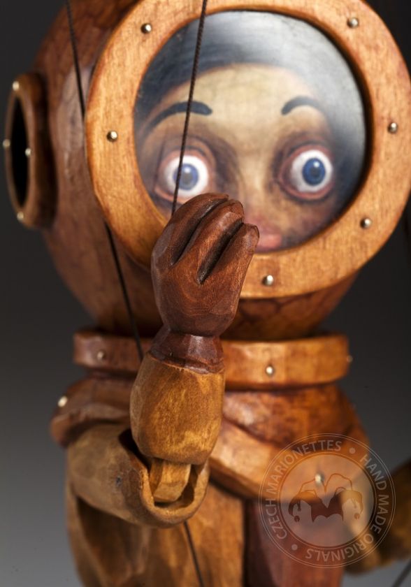 Wooden Oldschool Diver Original Marionette
