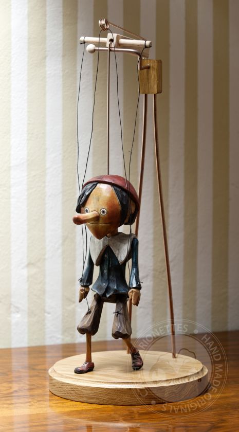 Superstar il Pinocchio vivente + Speciale Stand per Marionette