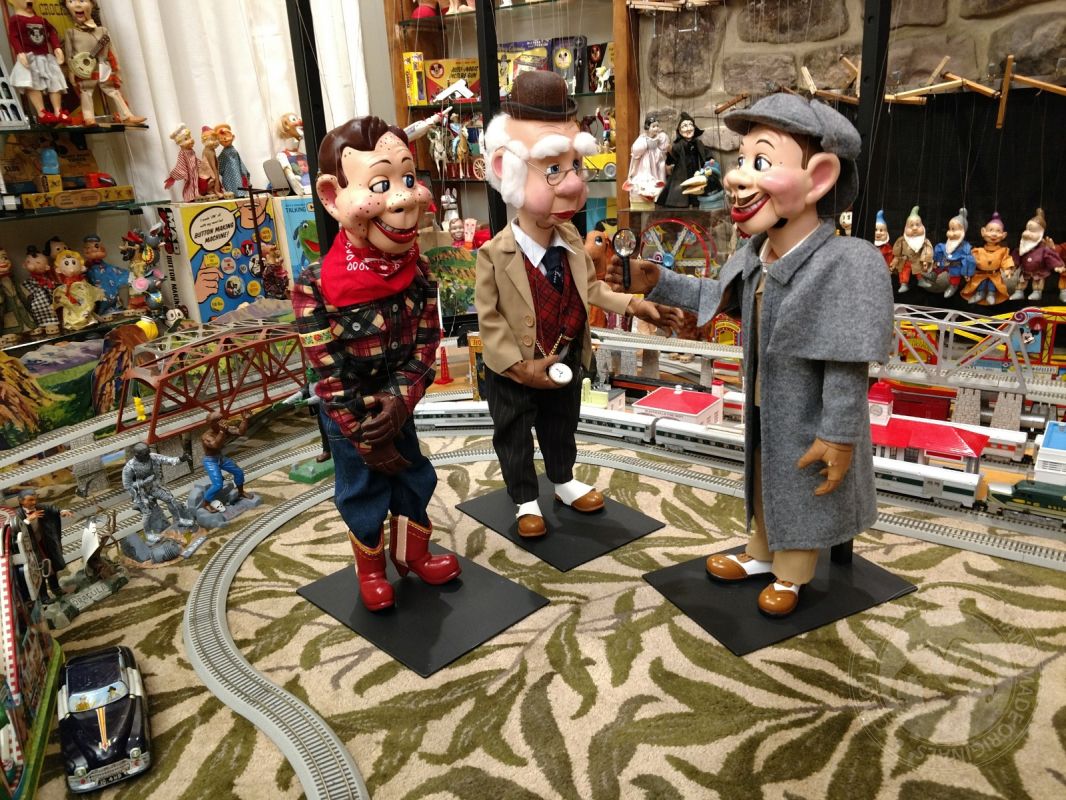 Howdy Doody Show - replicas