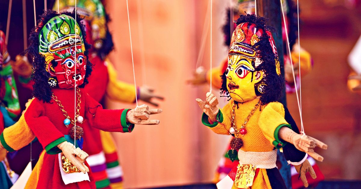 5 differences between puppets and
