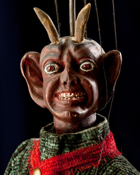 Satan - antike Marionette