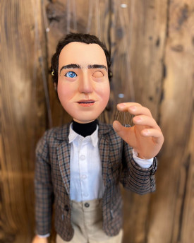 Andy Kaufman – Maßgeschneiderte Marionette mit blinkenden Augen