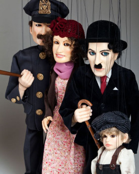 Charlie Chaplin Marionetten - eine Sammlung von 3 Charakteren aus dem Film Kid