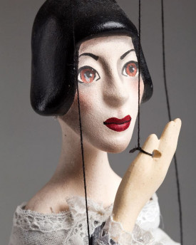 Madame Betty Marionette