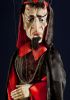 foto: Teufel in einer Kapuze - antike Marionette