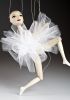 foto: Marionetta ballerina in legno intagliata a mano - Piccola ballerina
