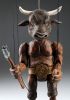 foto: Toro guerriero - marionetta stilizzata intagliata a mano
