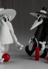 foto: Spy vs Spy - handgeschnitzte Comic-Marionetten aus Holz